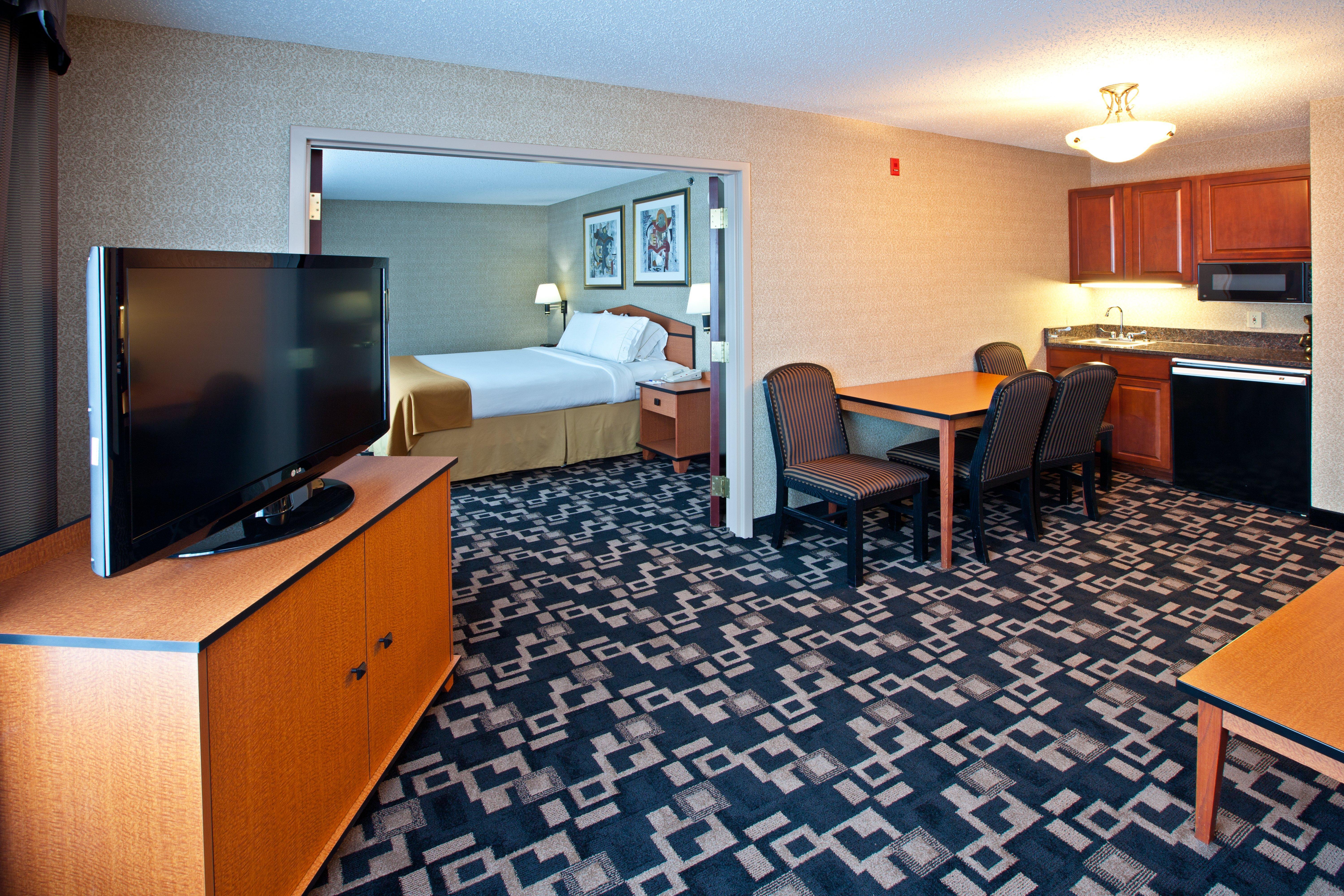 Holiday Inn Express Hotel & Suites Greenwood Chambre photo